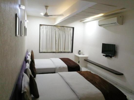 Hotel Best Velly Gandhinagar Esterno foto
