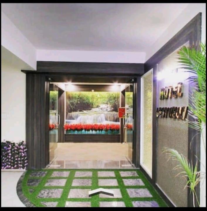 Hotel Best Velly Gandhinagar Esterno foto