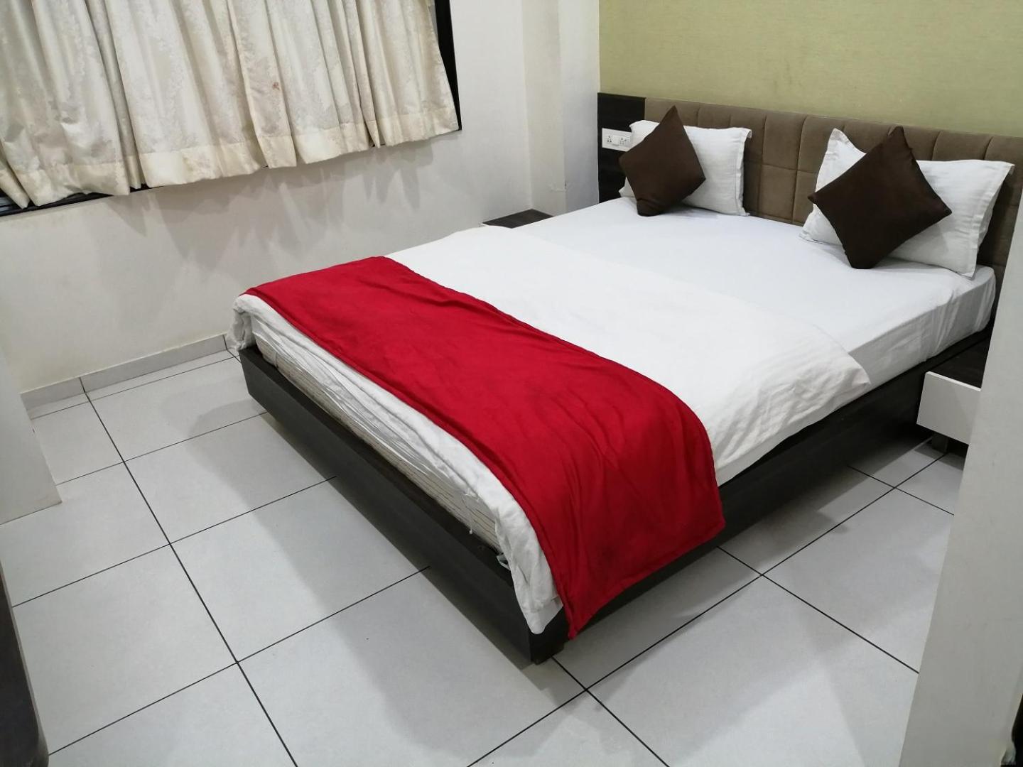Hotel Best Velly Gandhinagar Esterno foto