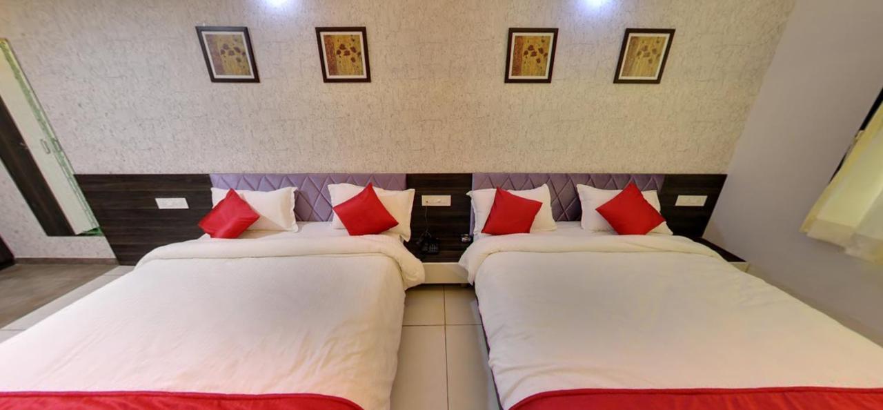 Hotel Best Velly Gandhinagar Esterno foto