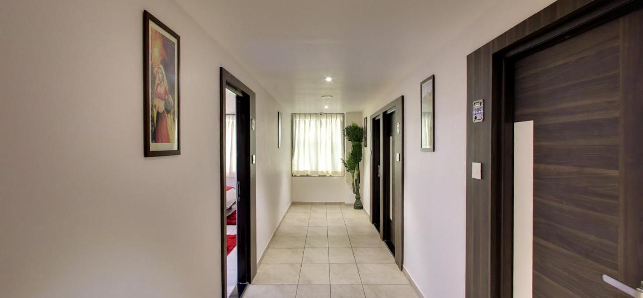 Hotel Best Velly Gandhinagar Esterno foto